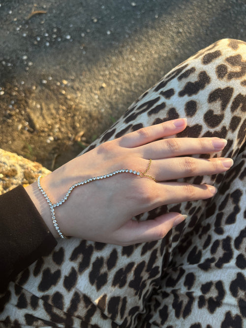 Algiers hand chain